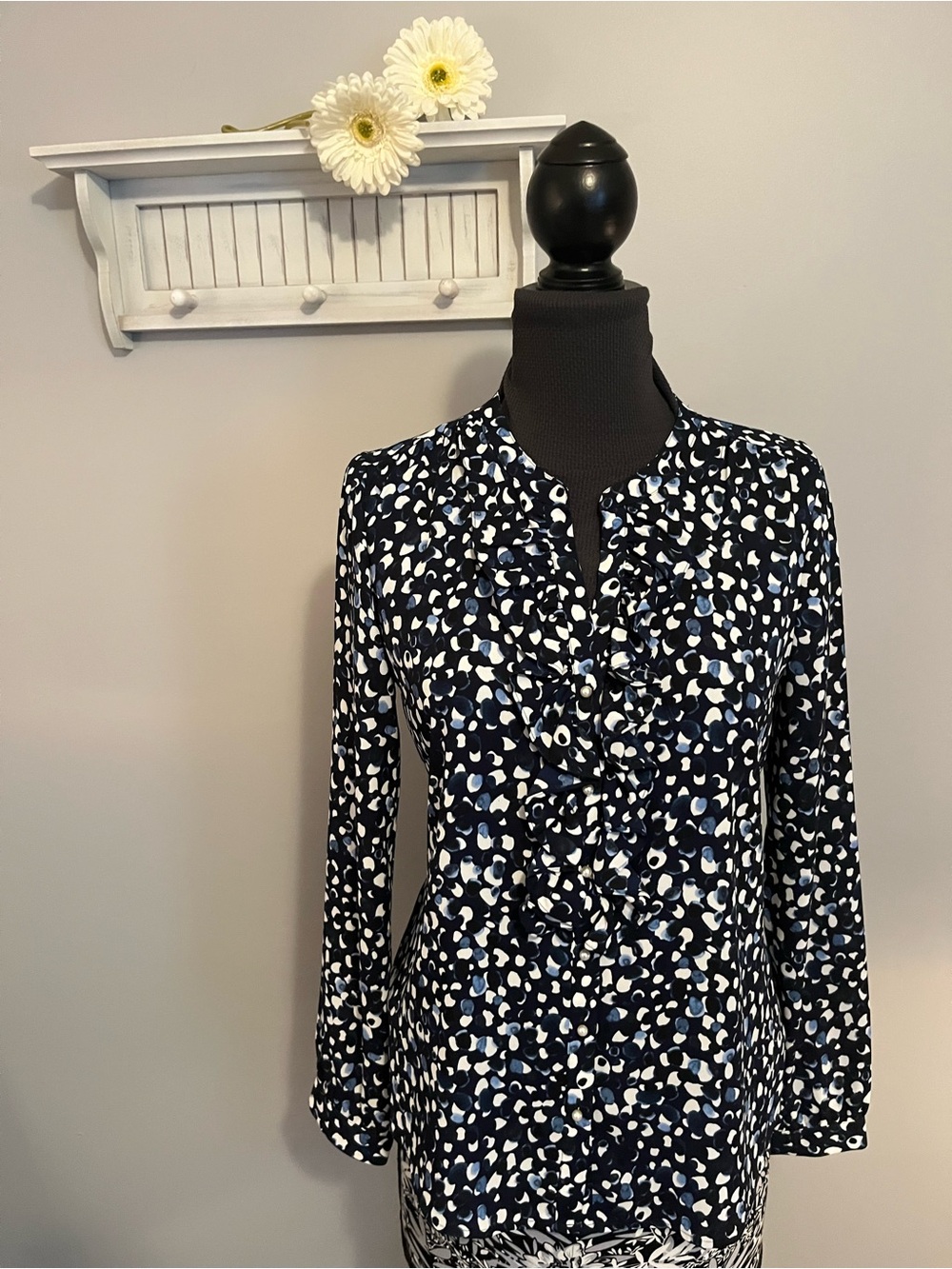 Karl Lagerfeld Navy, White & Light Blue Ruffle-Front Long Sleeve Dress EUC